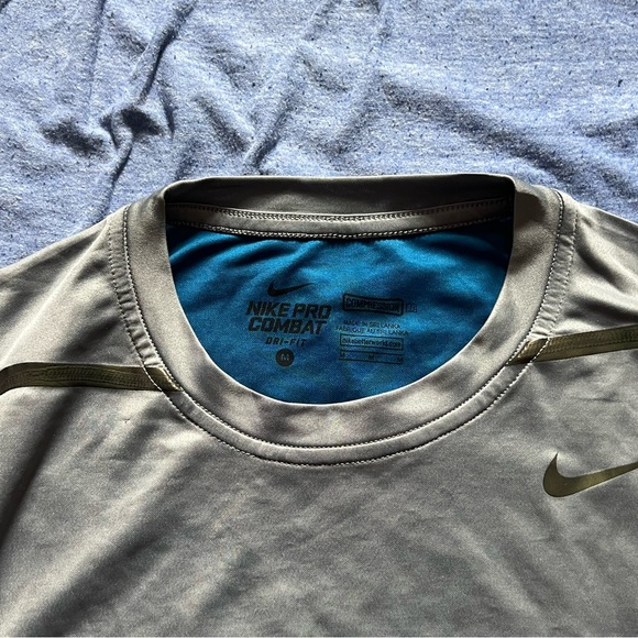 Nike Pro Combat Hypercool Dri-Fit Compression Speed Top Shirt Medium - Picture 4 of 5